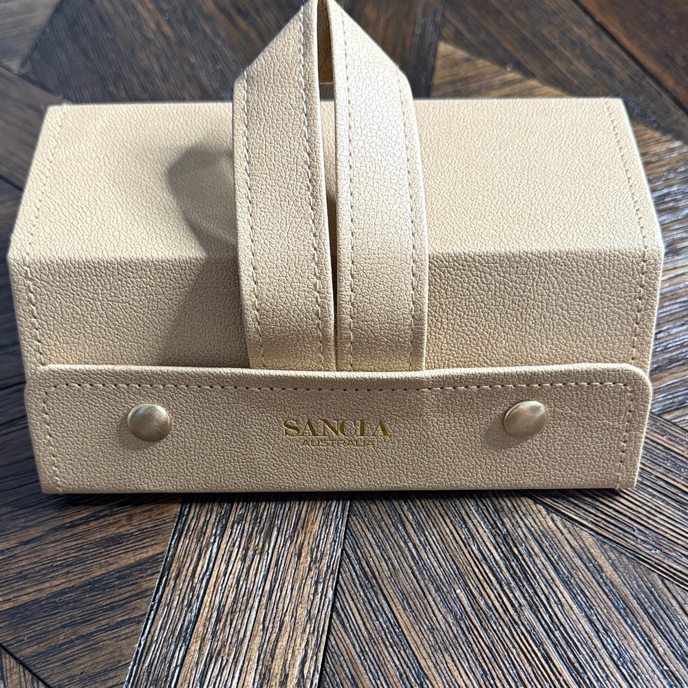 Sancia Australia Tan Faux Leather 3-Compartment Sunglasses Travel Case